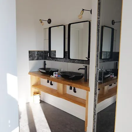 D'hotes Doux Brazil Bed & Breakfast *